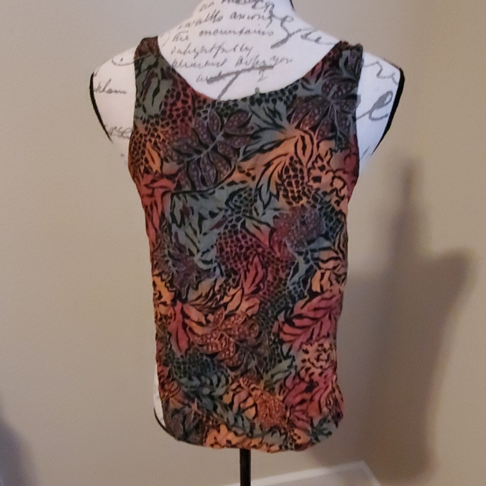 Leopard jungle print tank top. Medium - Picture 4 of 5